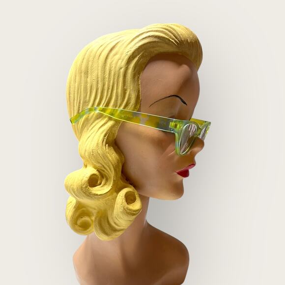 Betsey Johnson +2.00 Reading Glasses Readers Cat Eye Translucent Green Yellow - Picture 4 of 5